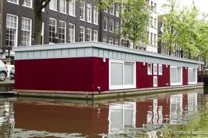 House boat moderna
