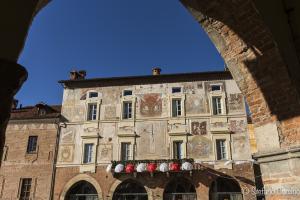 Sotto i portici di Piazza Maggiore