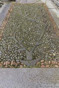 Davanti la parrocchia
