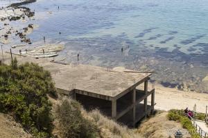 Ecomostro alla scala dei turchi