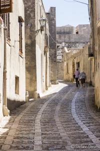 Erice - Strada in salita